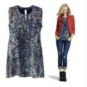 Cabi, lined blouse. Size medium, very good condition.